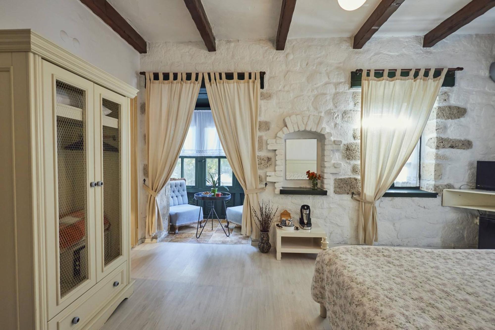 Alacati Zeytin Konak Hotel מראה חיצוני תמונה