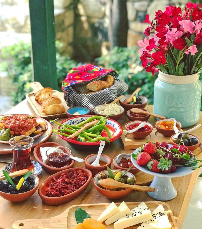 Alacati Zeytin Konak Hotel מראה חיצוני תמונה
